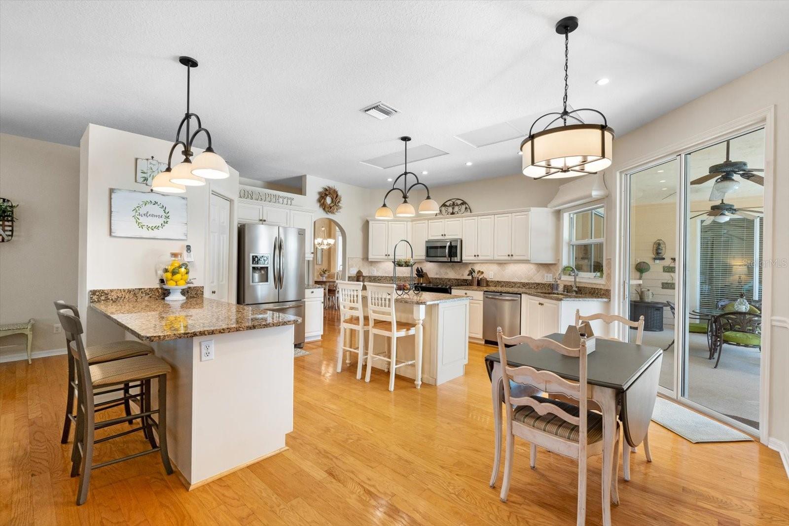 Image 24 of 64 For 1229 Palm View Road