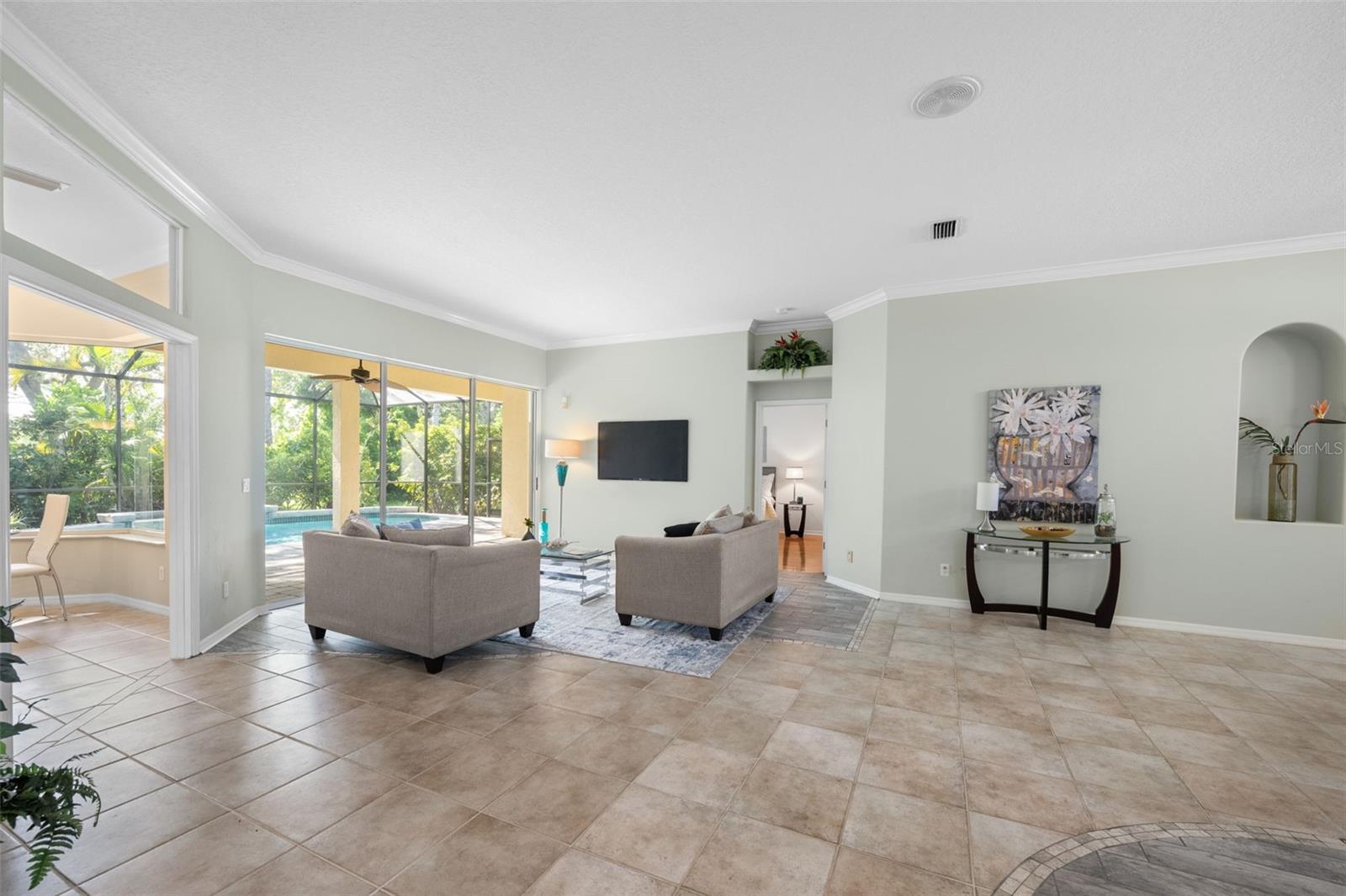 Image 12 of 69 For 8809 Havenridge Drive