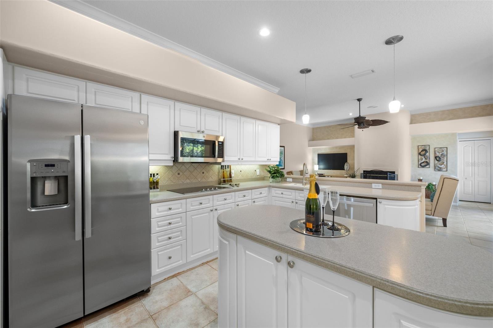 Image 18 of 69 For 8809 Havenridge Drive