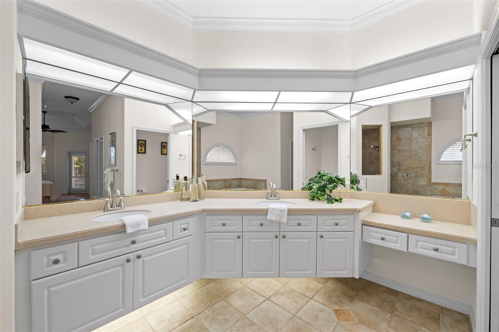 Image 43 of 69 For 8809 Havenridge Drive