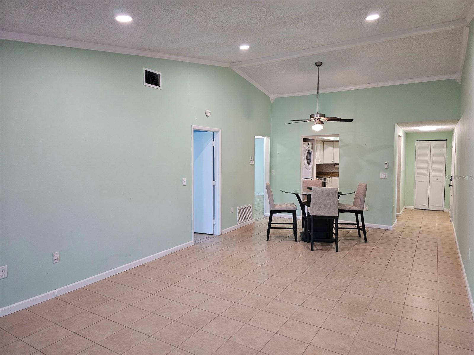 Image 11 of 33 For 5709 13th Avenue W