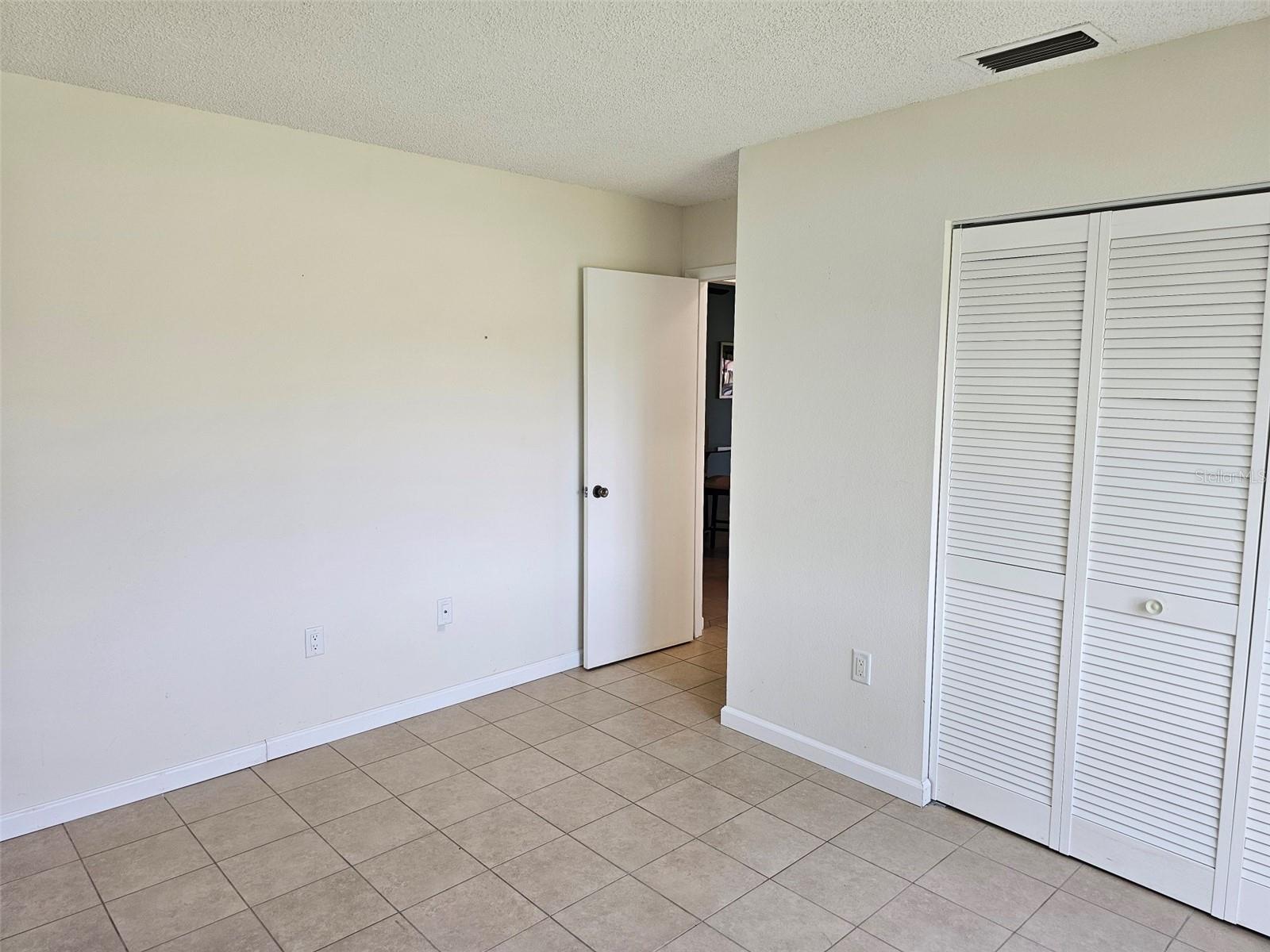 Image 19 of 33 For 5709 13th Avenue W