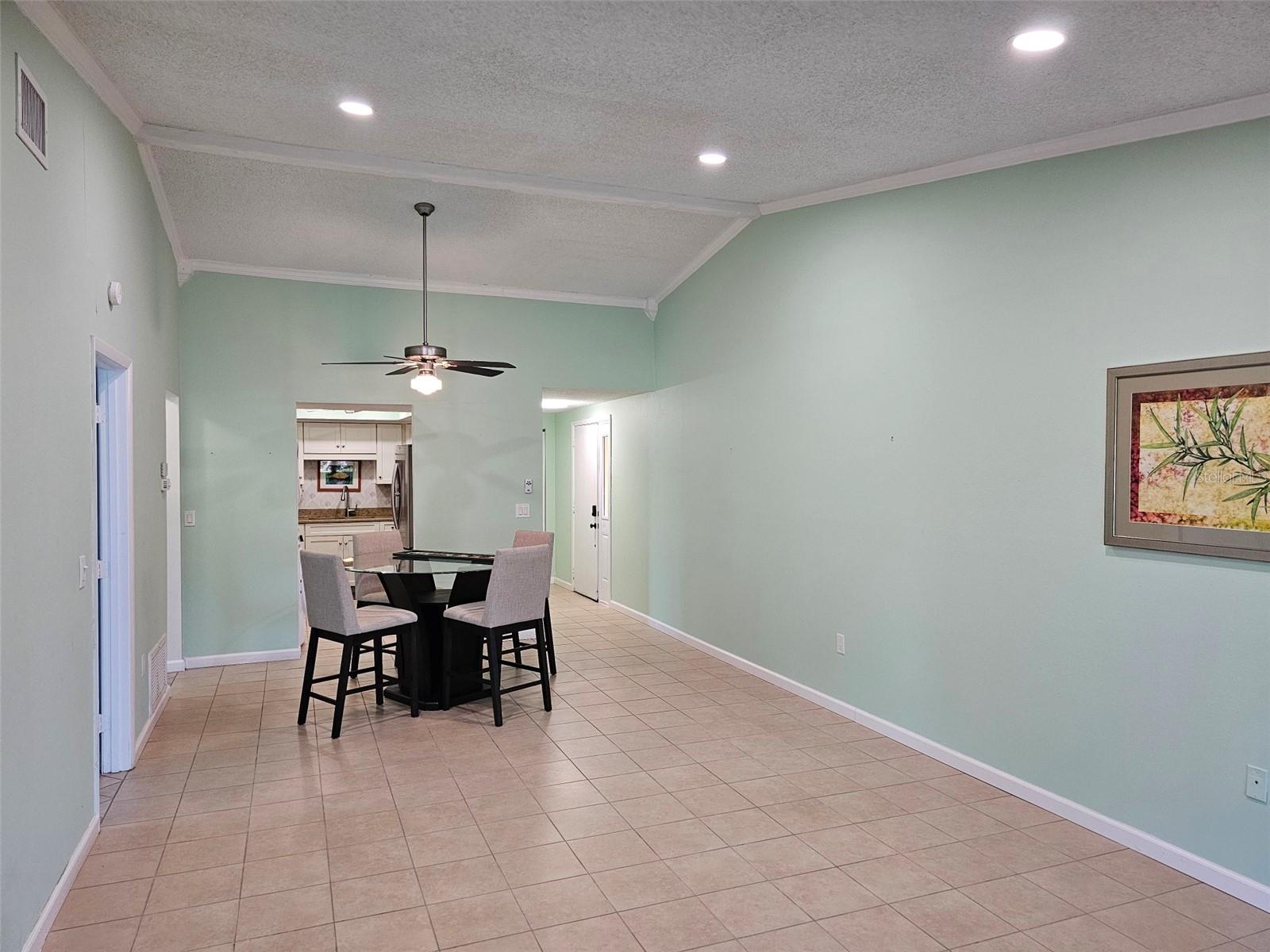 Image 9 of 33 For 5709 13th Avenue W
