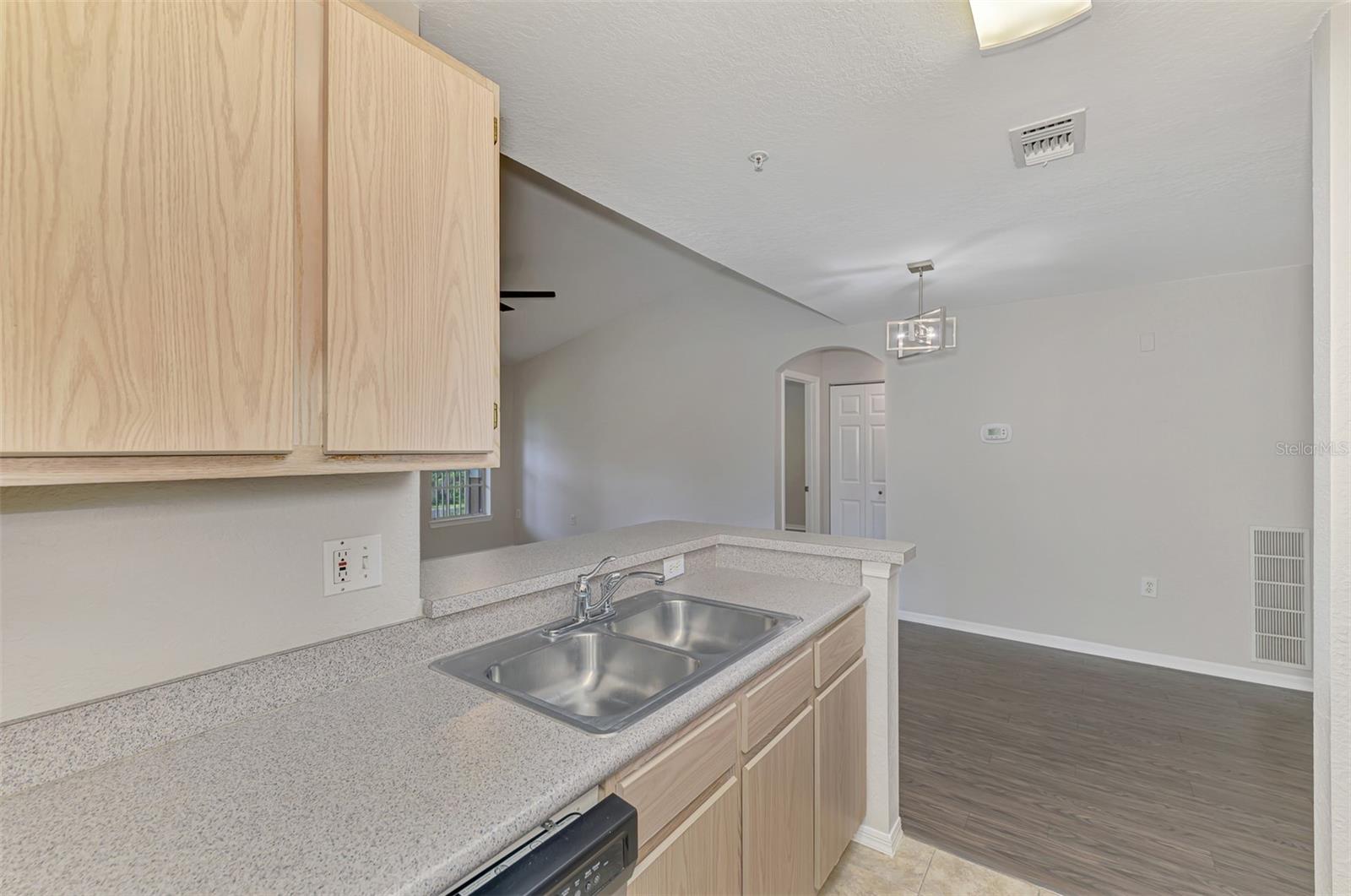 Image 14 of 43 For 8821 Manor Loop 204