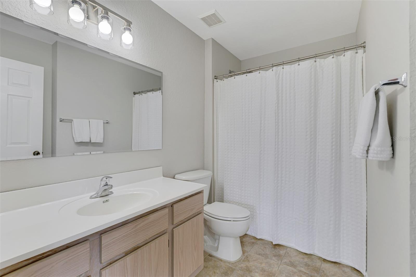Image 21 of 43 For 8821 Manor Loop 204