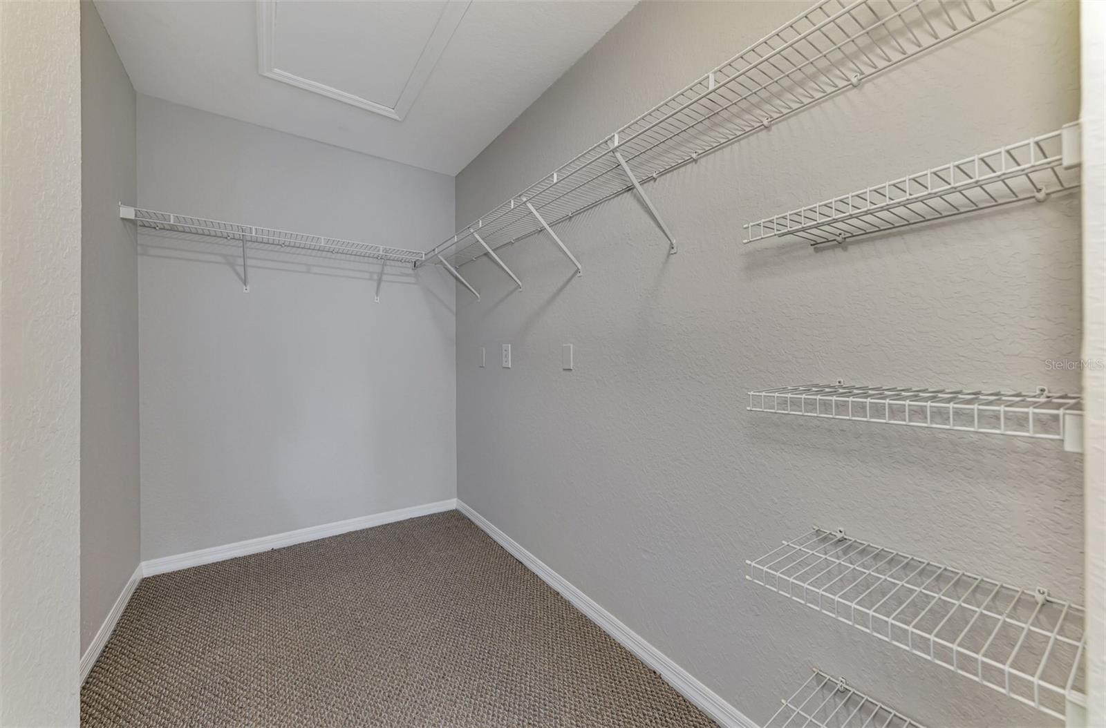 Image 22 of 43 For 8821 Manor Loop 204