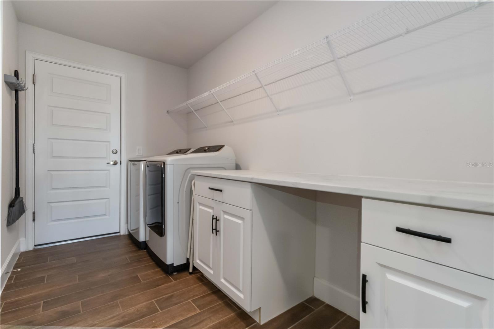 Image 44 of 60 For 364 Garden Road