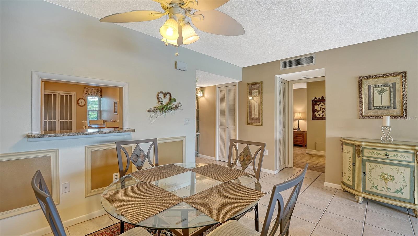 Image 19 of 66 For 7251 Country Club Drive N 226