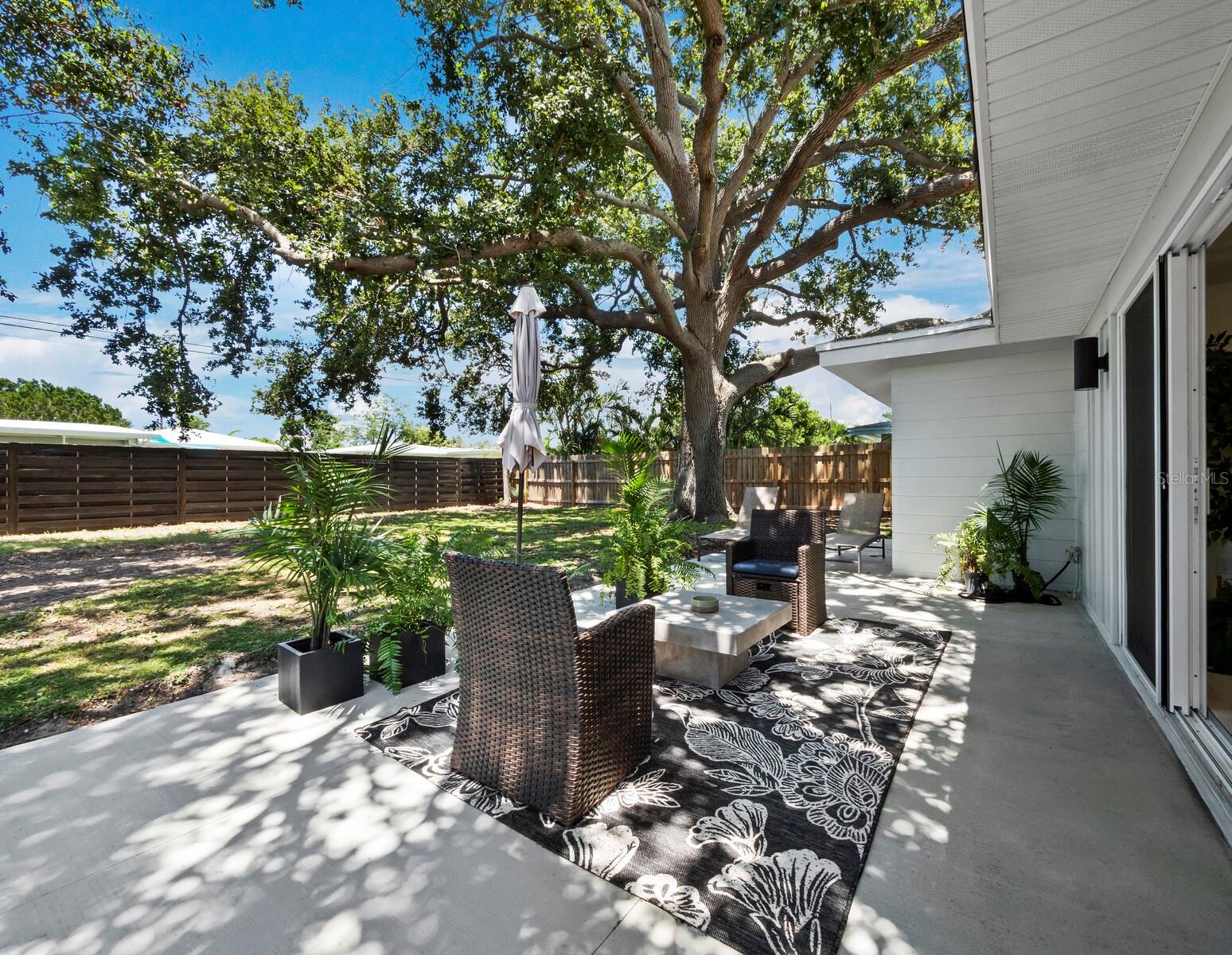 Image 20 of 25 For 3430 Jaffa Drive