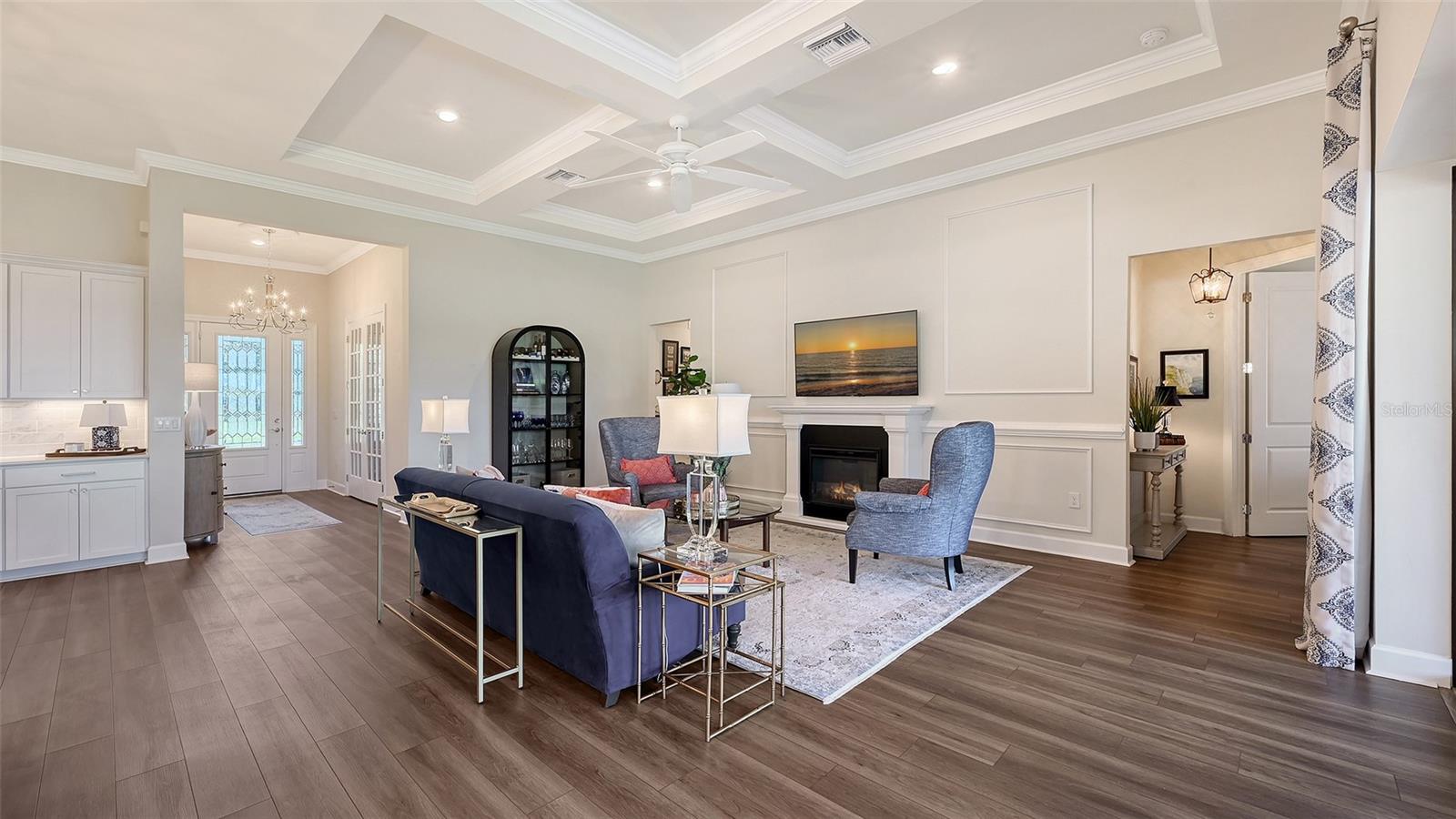 Image 14 of 76 For 7713 Mainsail Lane