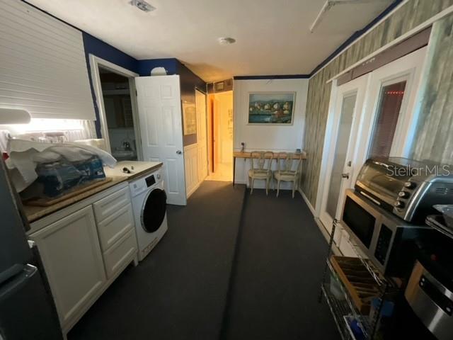 Listing photo id 30 for 10401 Alice M Court