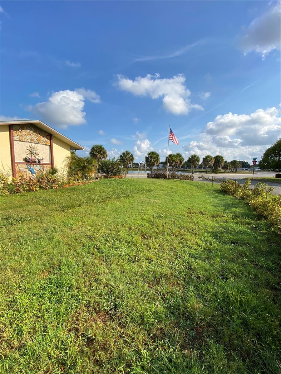 Listing photo id 4 for 10401 Alice M Court