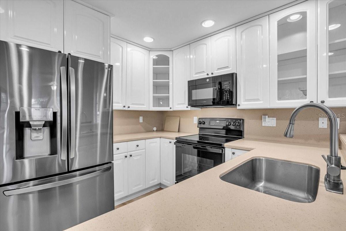 Image 15 of 30 For 3728 Hispania Place 8615