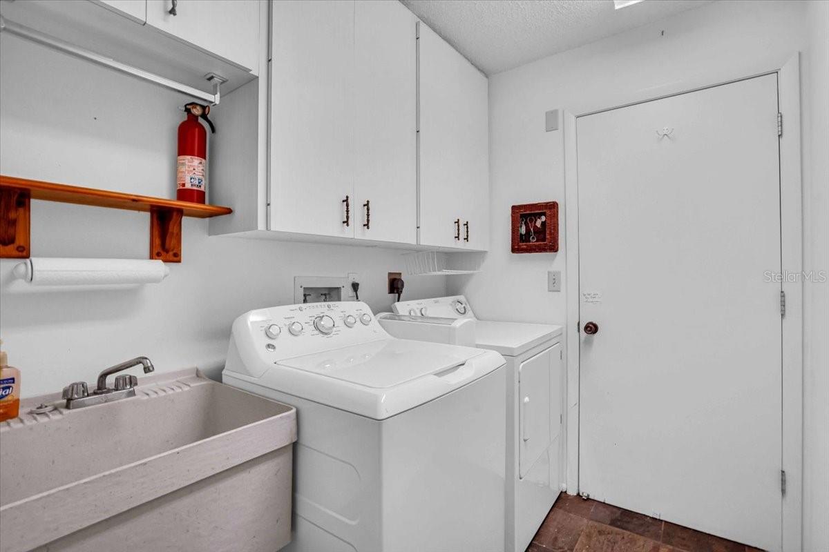 Image 20 of 30 For 3728 Hispania Place 8615