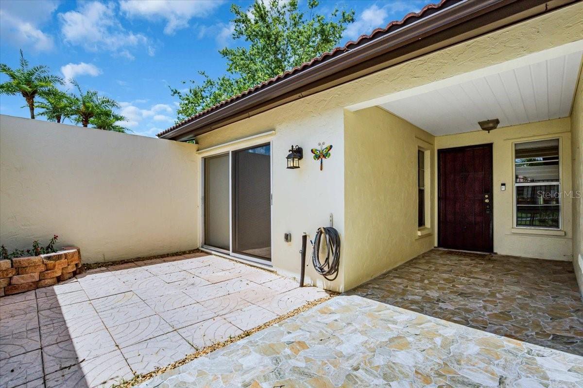 Image 3 of 30 For 3728 Hispania Place 8615