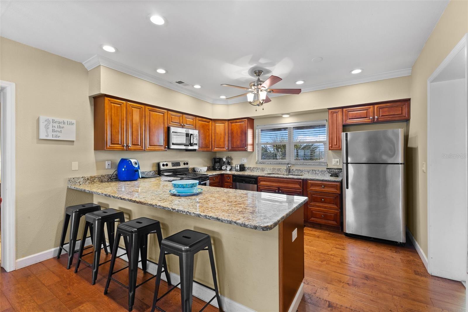 Image 12 of 31 For 60 Gulf Boulevard 402