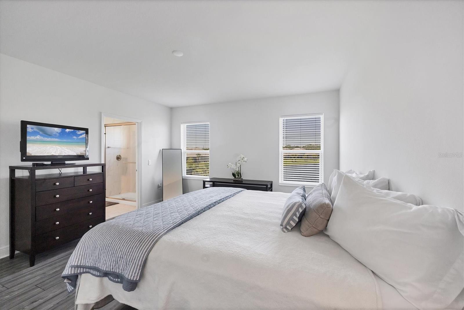 Image 11 of 58 For 9924 Crystal Isles Circle