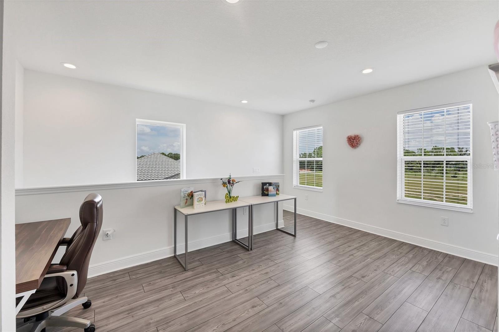 Image 19 of 58 For 9924 Crystal Isles Circle