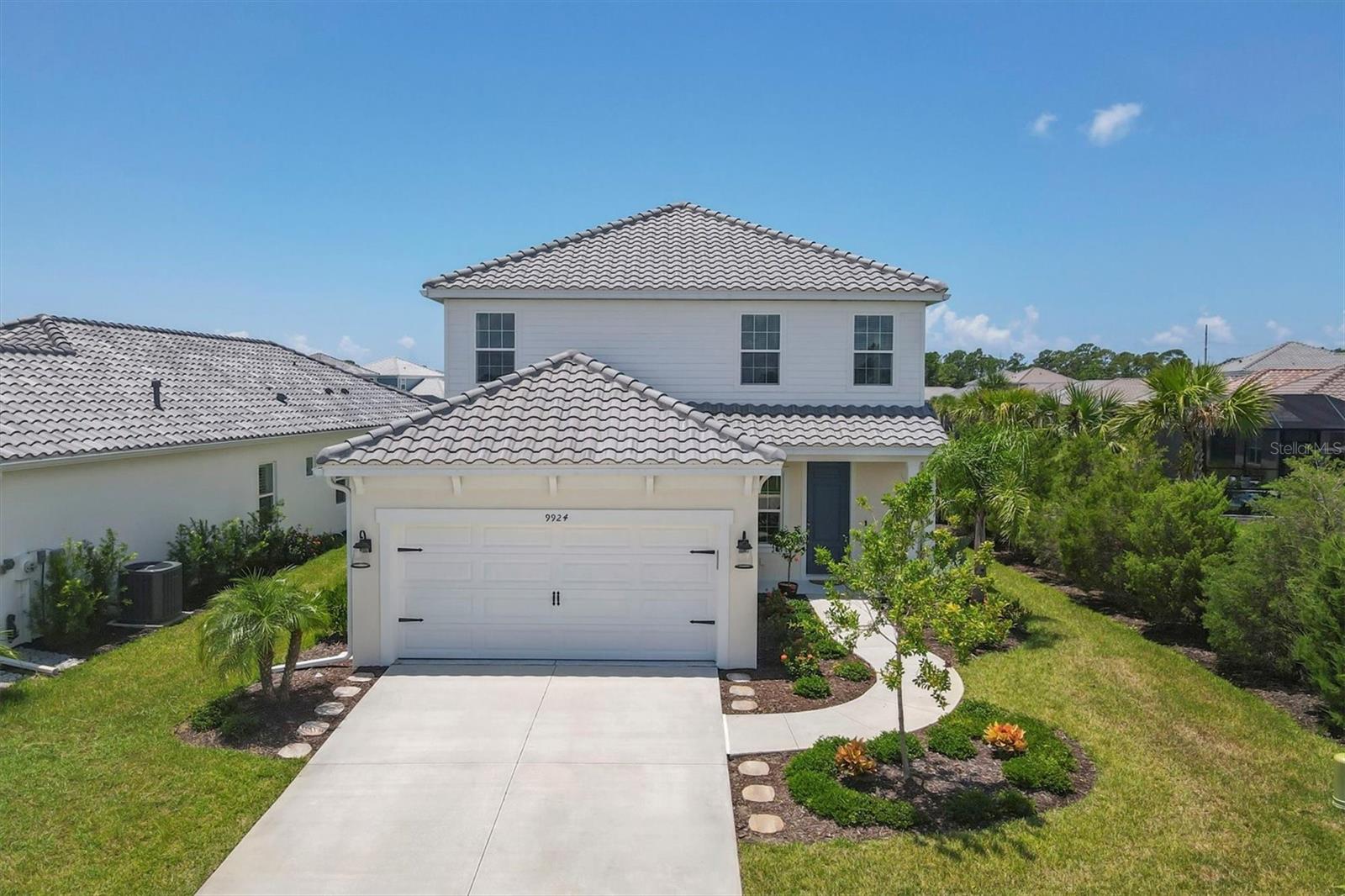 Image 25 of 58 For 9924 Crystal Isles Circle