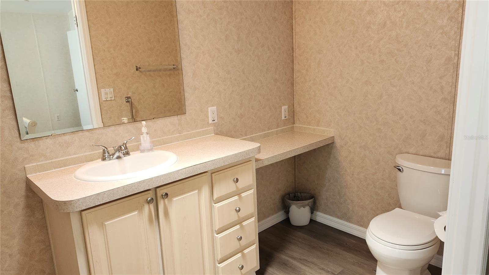 Image 15 of 21 For 3308 Anastasia Place