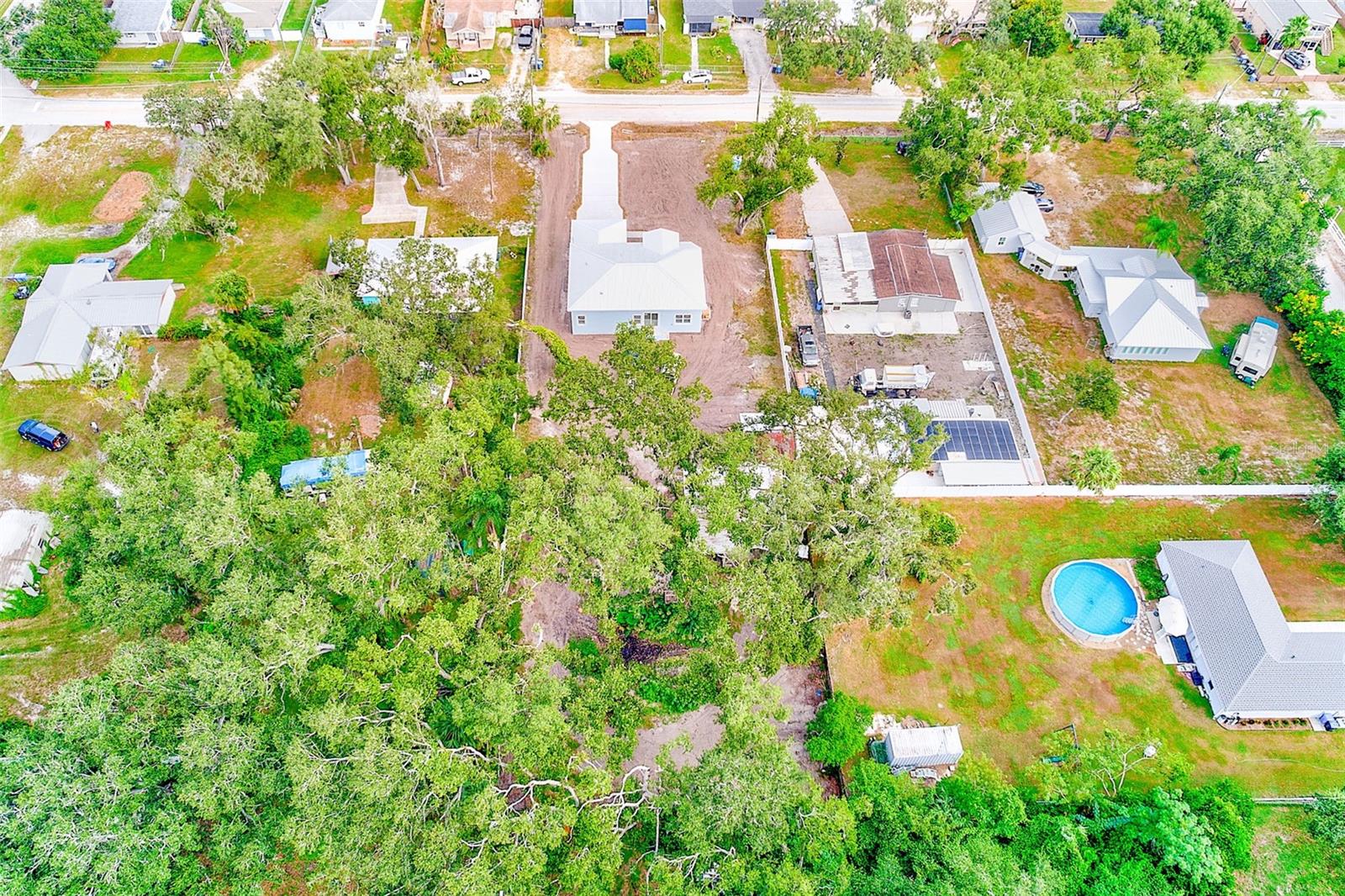 Listing photo id 19 for 11111 Hackney Drive