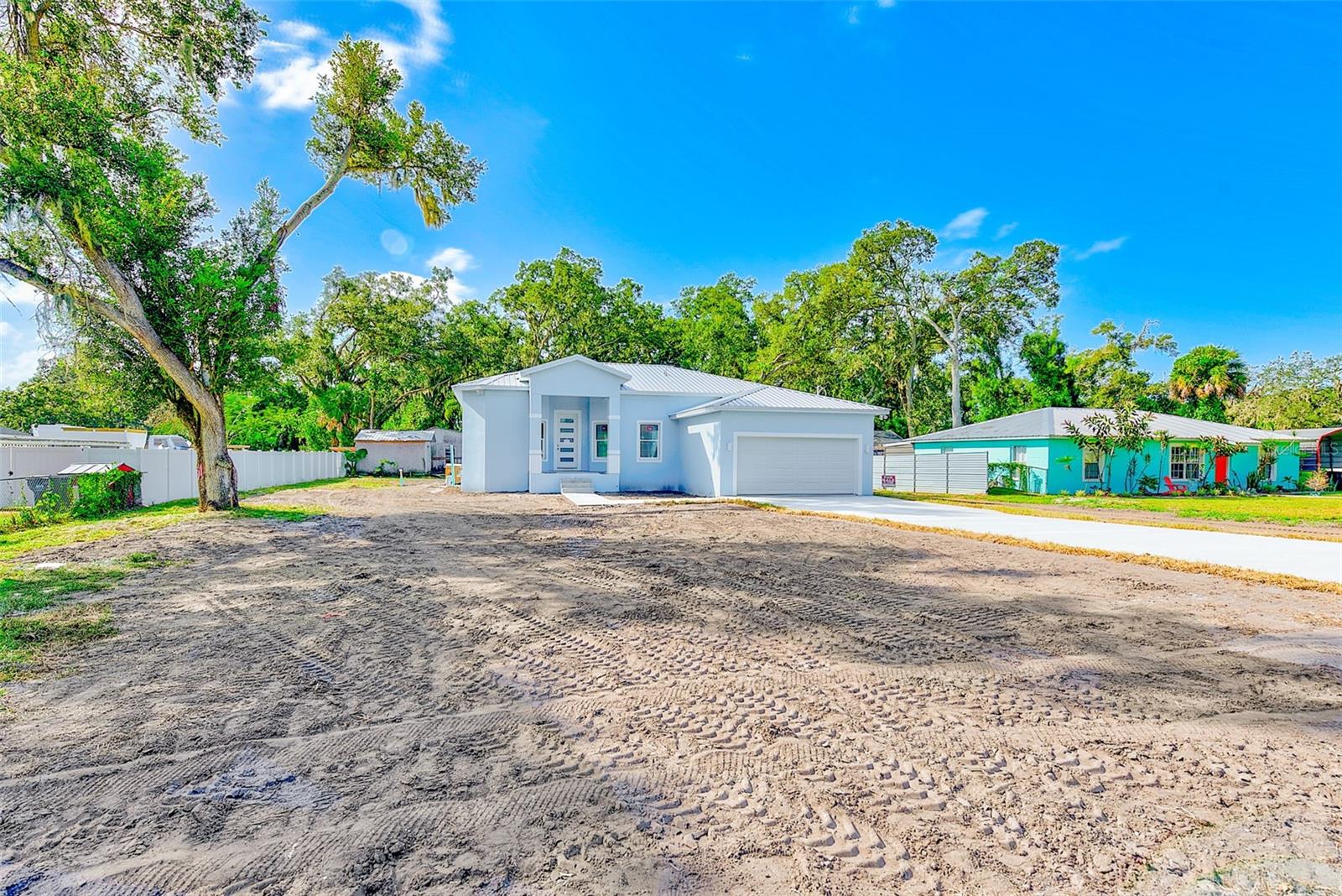 Listing photo id 1 for 11111 Hackney Drive