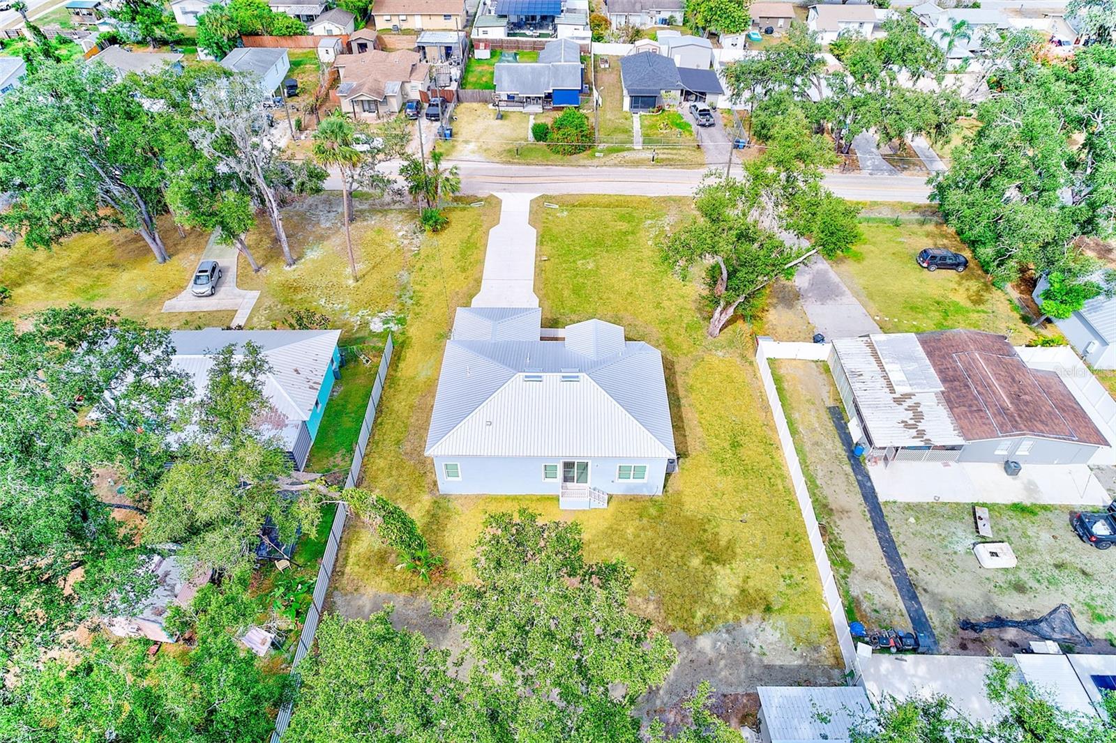 Listing photo id 36 for 11111 Hackney Drive