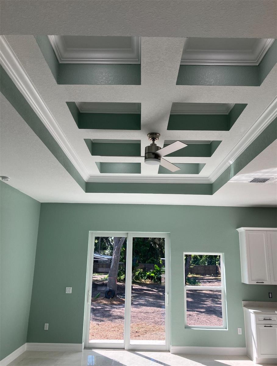 Listing photo id 6 for 11111 Hackney Drive