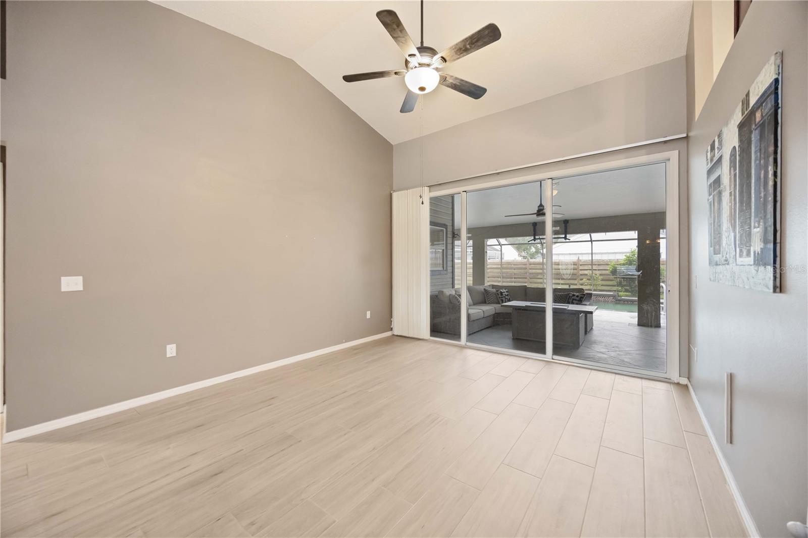 Image 42 of 48 For 4518 Dover Street Circle E