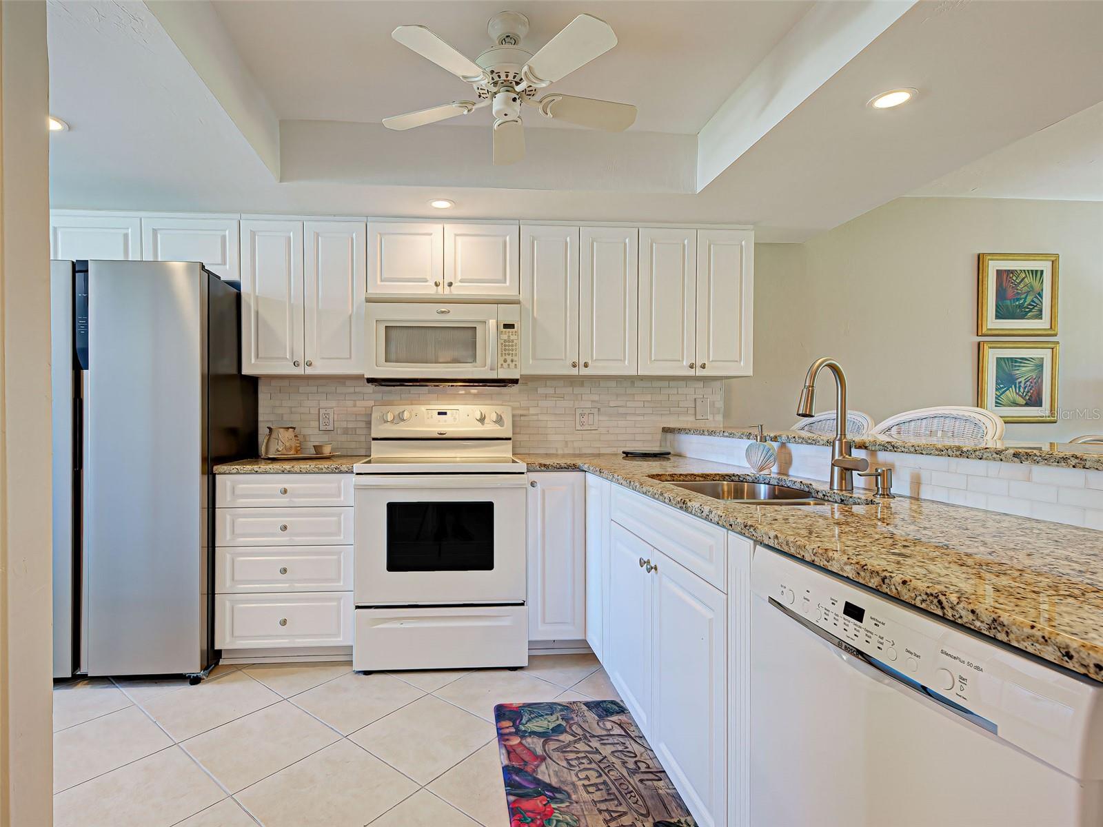 Image 12 of 64 For 6800 Placida Road 172