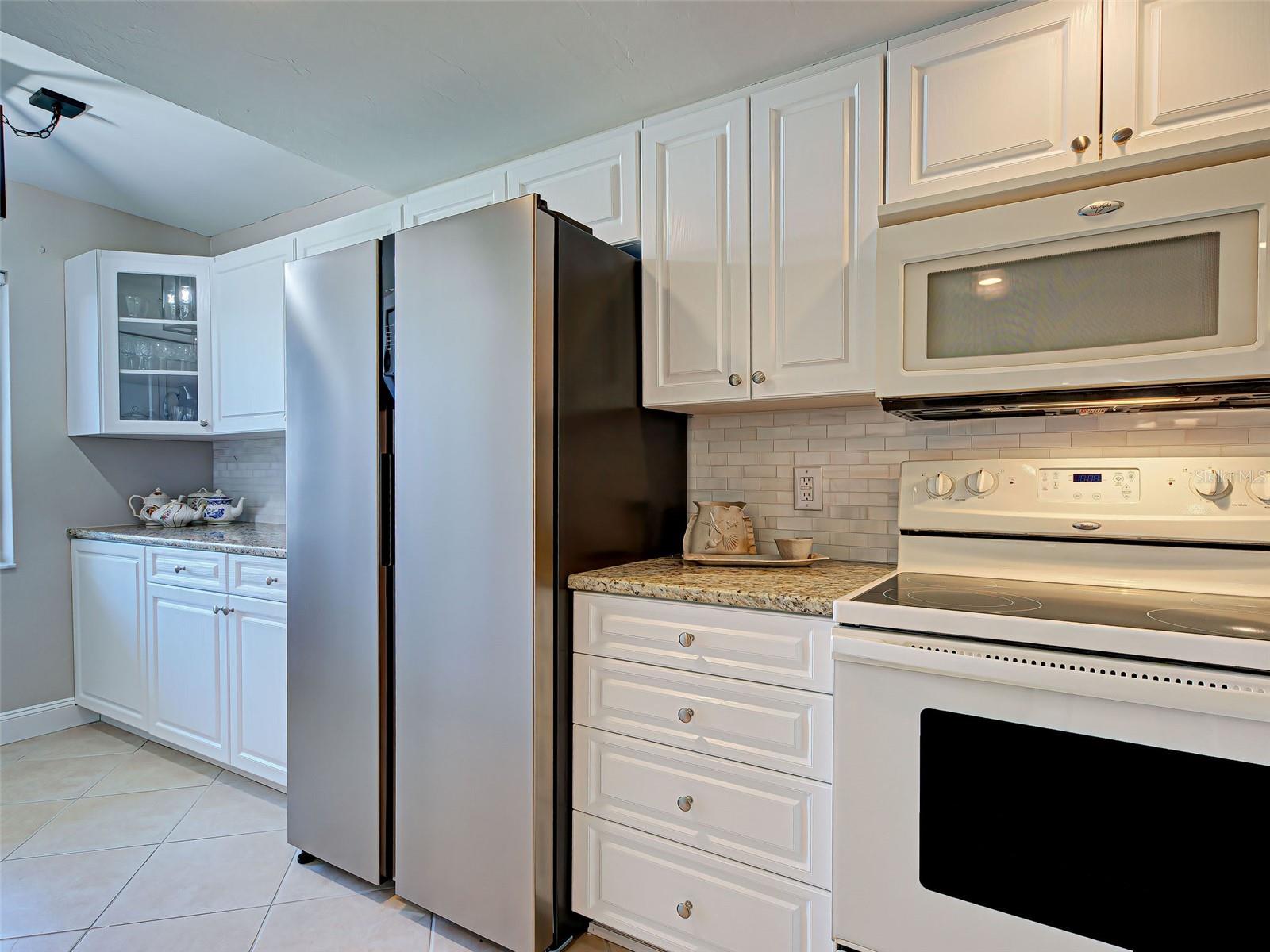 Image 13 of 64 For 6800 Placida Road 172