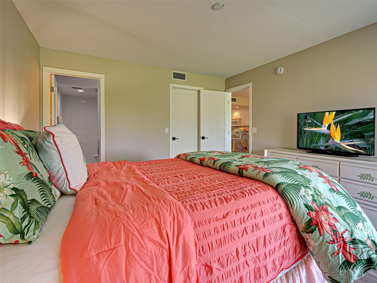 Image 38 of 64 For 6800 Placida Road 172