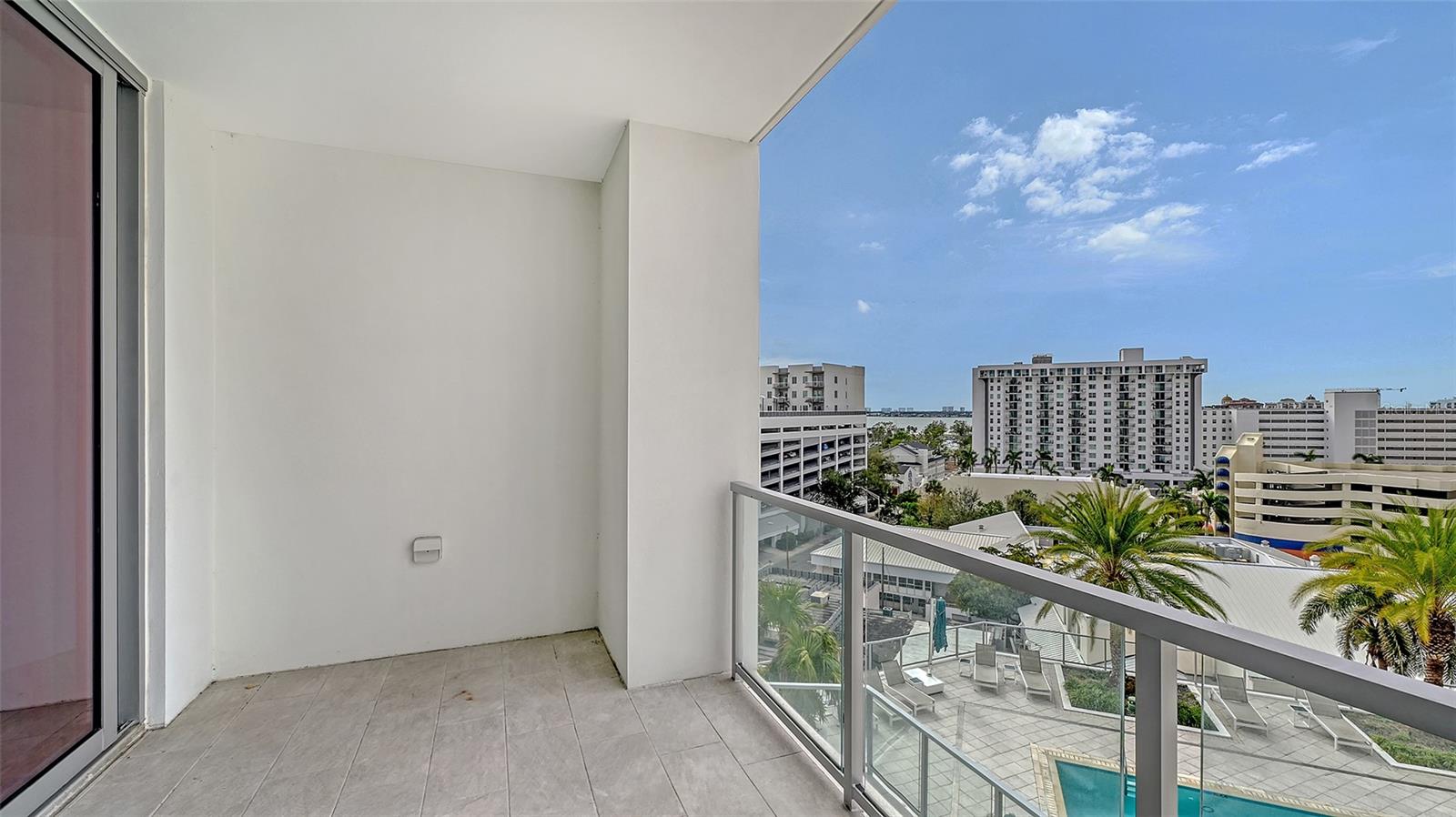Image 10 of 78 For 111 Pineapple Avenue 708