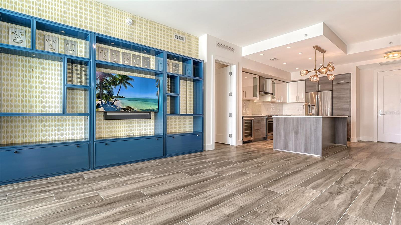 Image 16 of 78 For 111 Pineapple Avenue 708