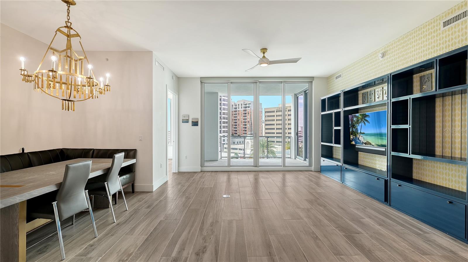 Image 5 of 78 For 111 Pineapple Avenue 708
