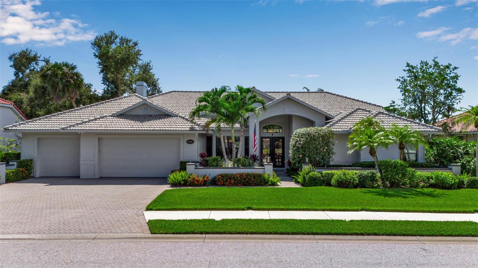 Details for 8455 Woodbriar Drive, SARASOTA, FL 34238