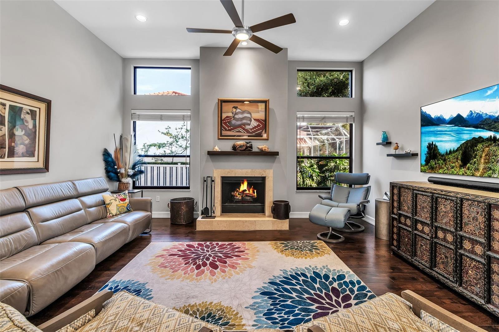 Image 17 of 56 For 8455 Woodbriar Drive