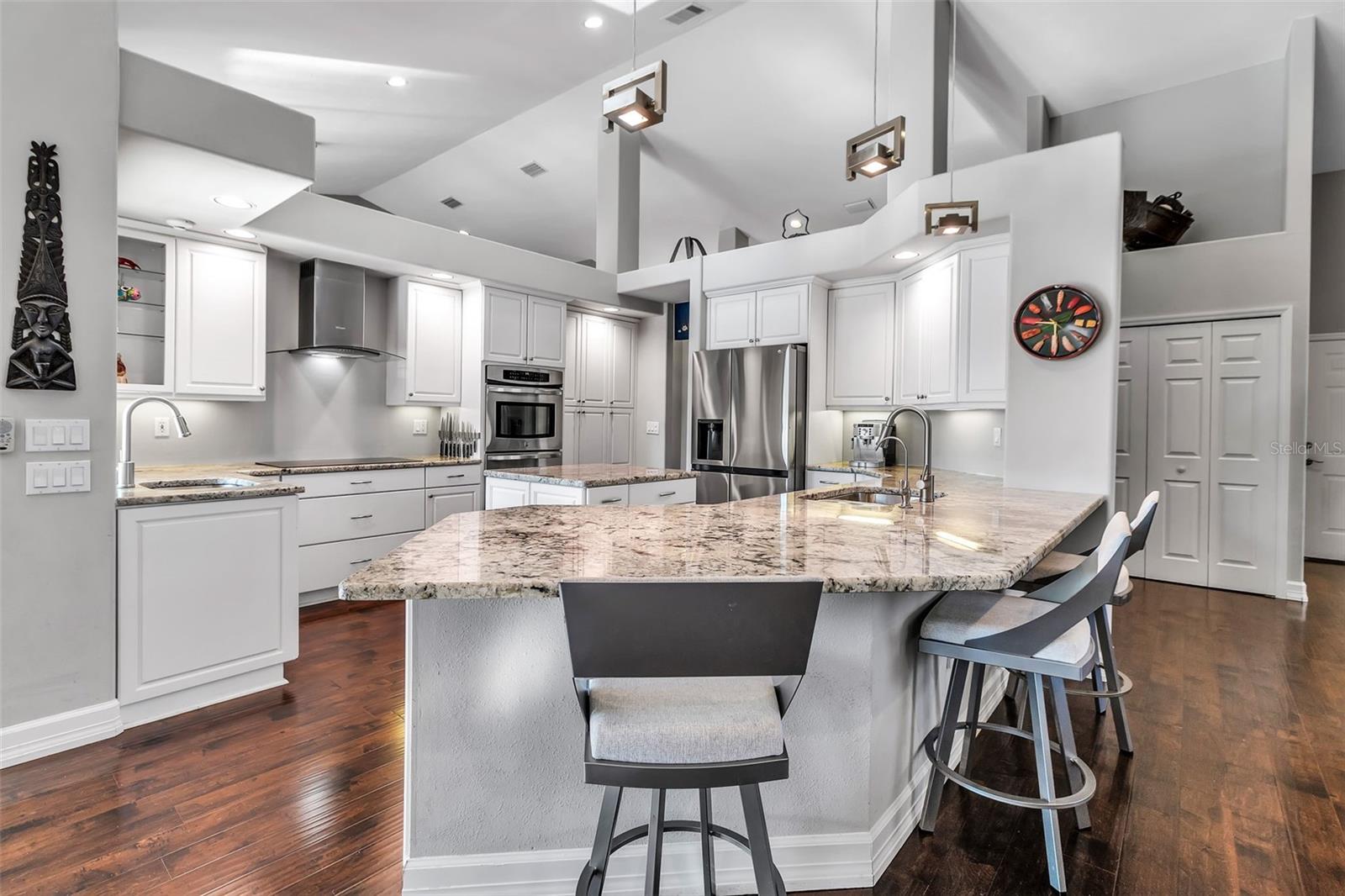 Image 19 of 56 For 8455 Woodbriar Drive