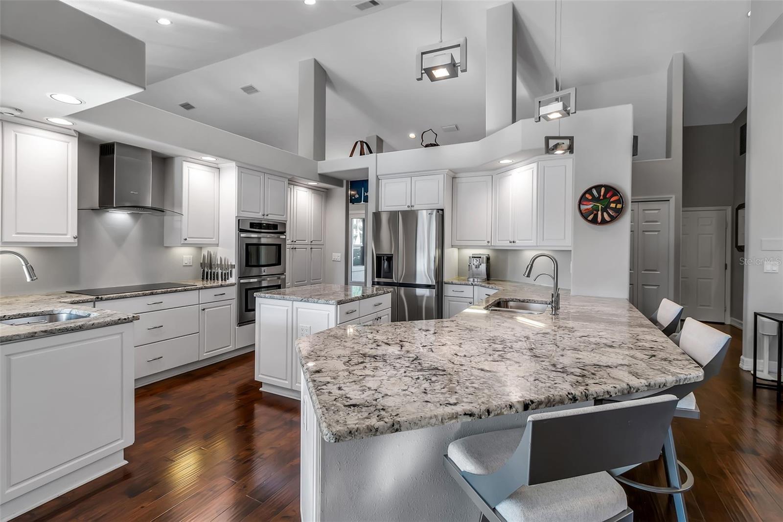 Image 21 of 56 For 8455 Woodbriar Drive