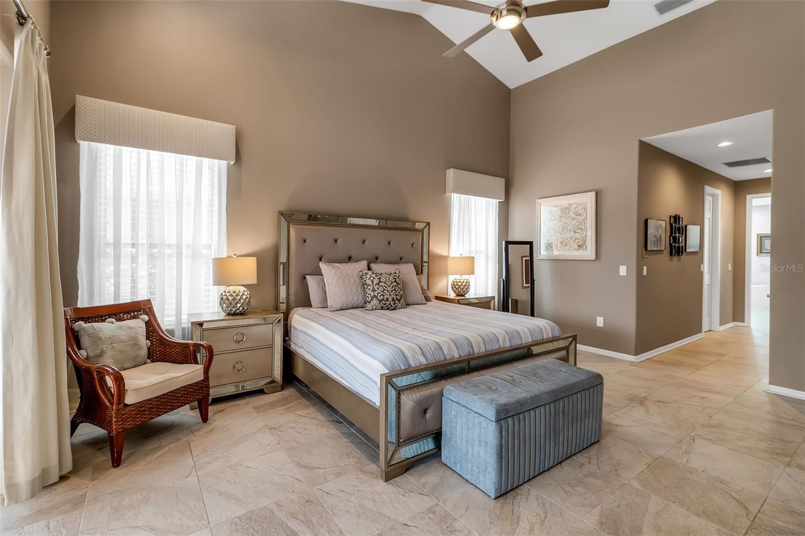 Image 29 of 56 For 8455 Woodbriar Drive