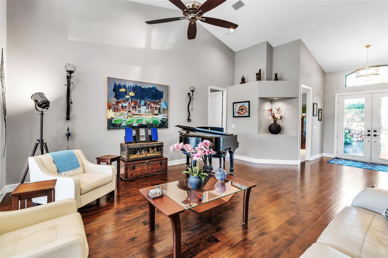 Image 8 of 56 For 8455 Woodbriar Drive