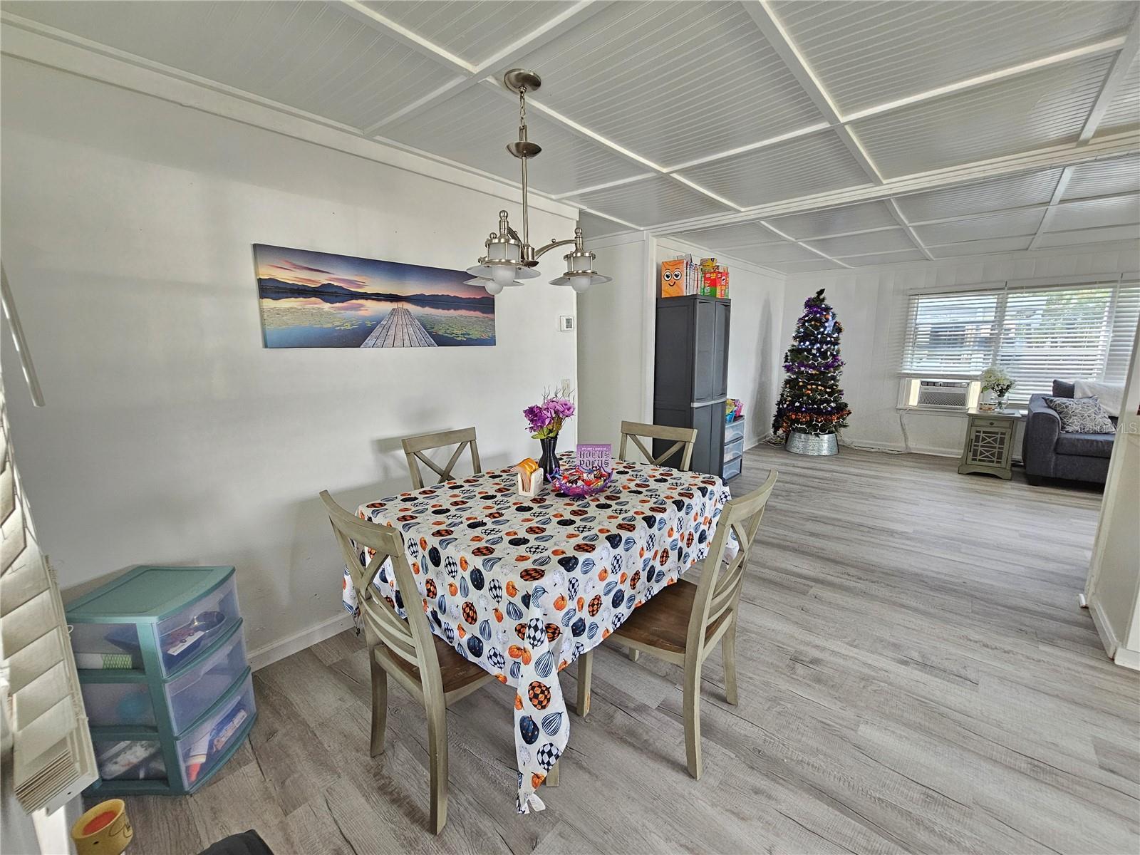 Image 7 of 10 For 321 4th Street W