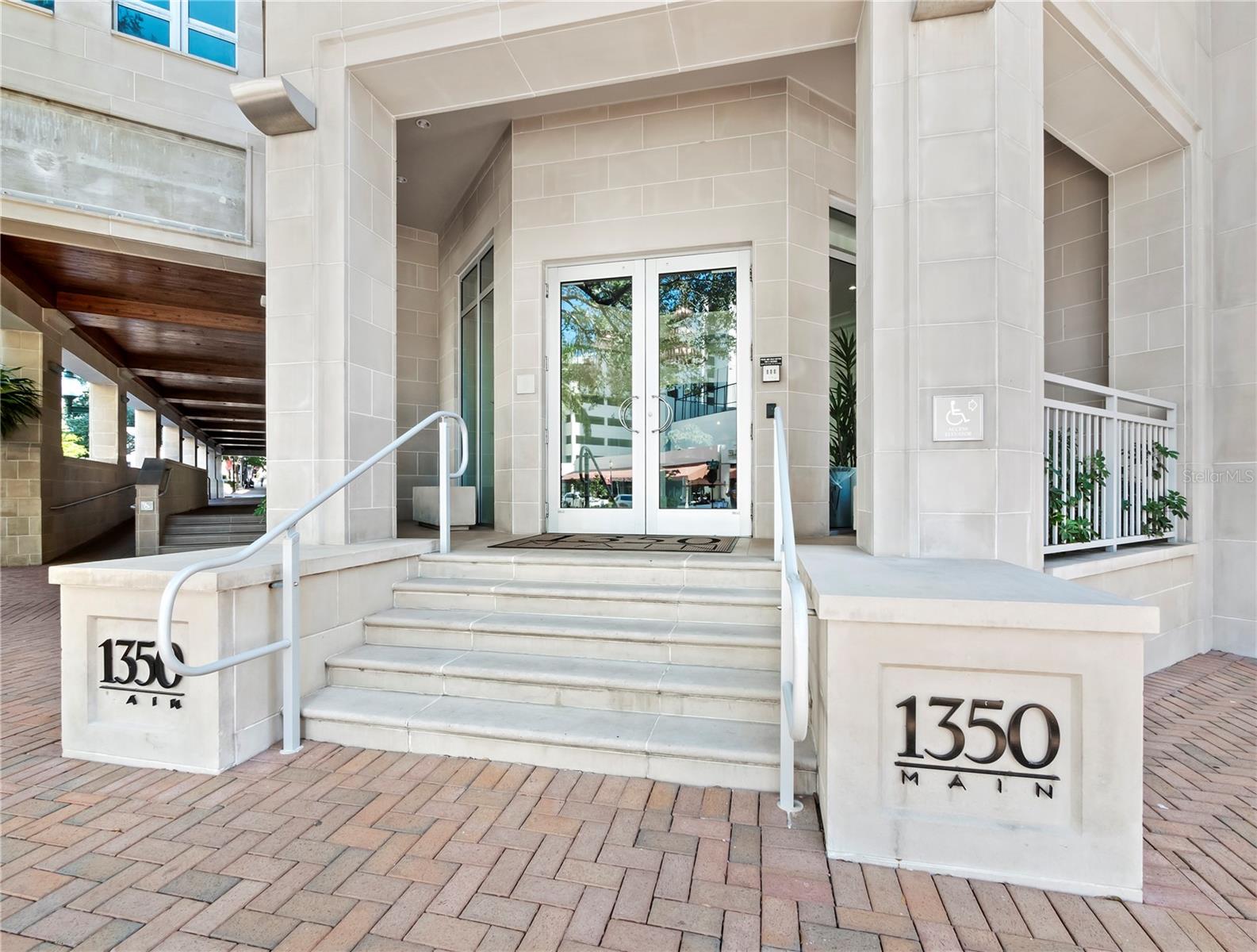 Image 3 of 35 For 1350 Main Street 712