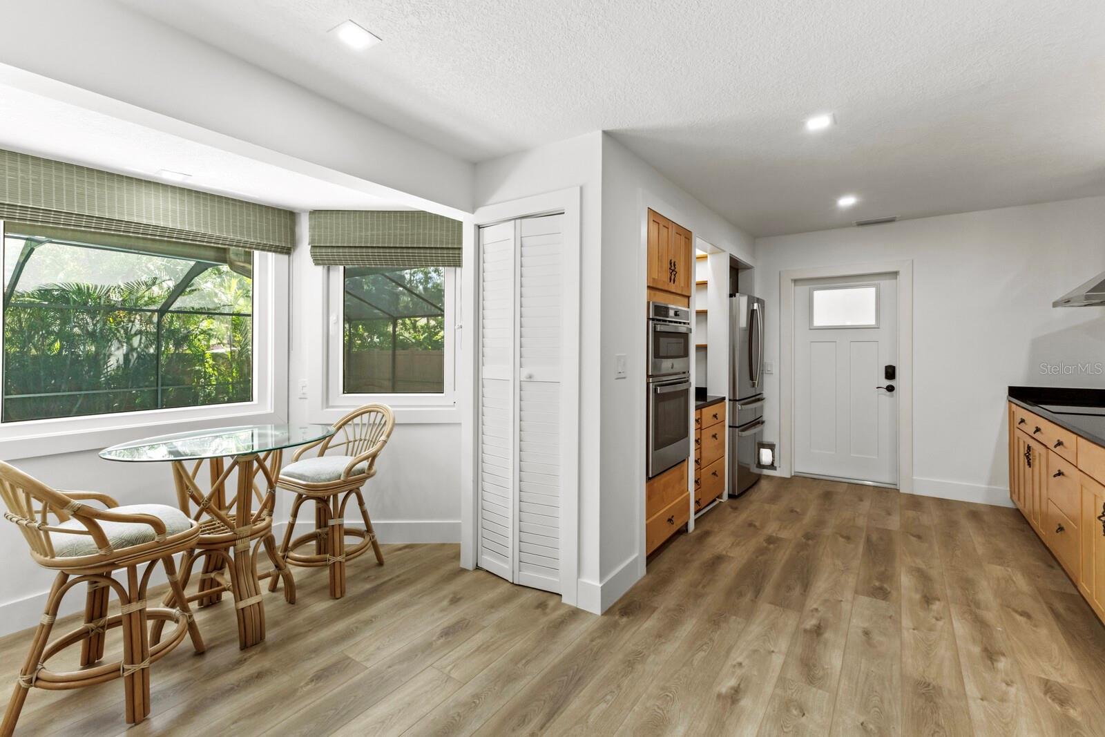 Image 17 of 56 For 1411 4th Street W