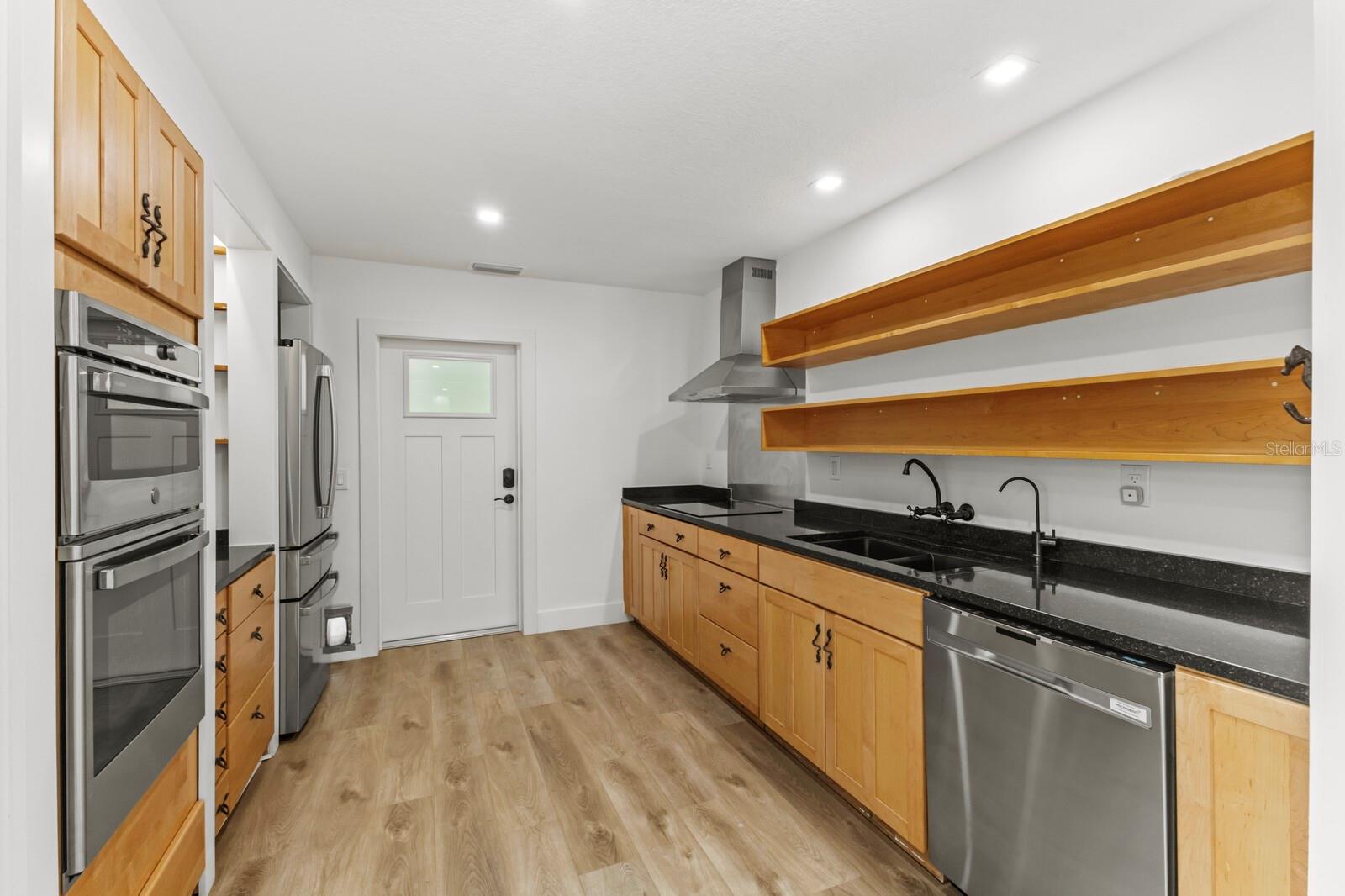 Image 18 of 56 For 1411 4th Street W