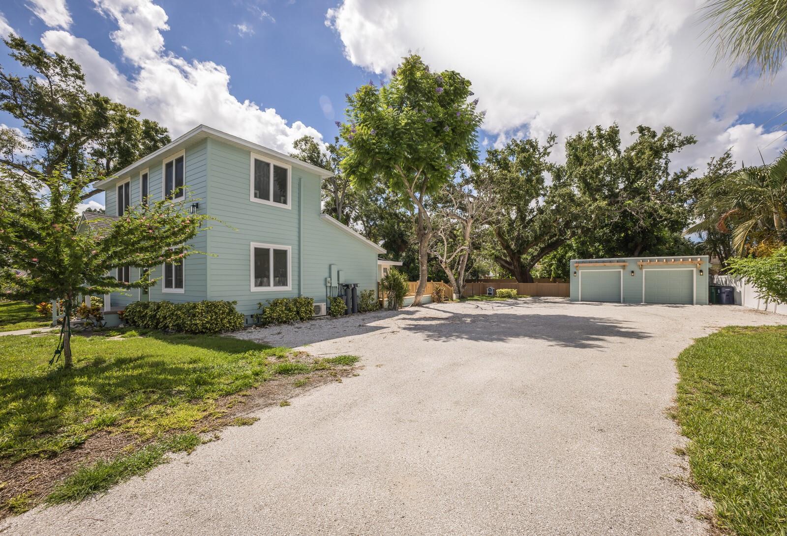Image 7 of 56 For 1411 4th Street W
