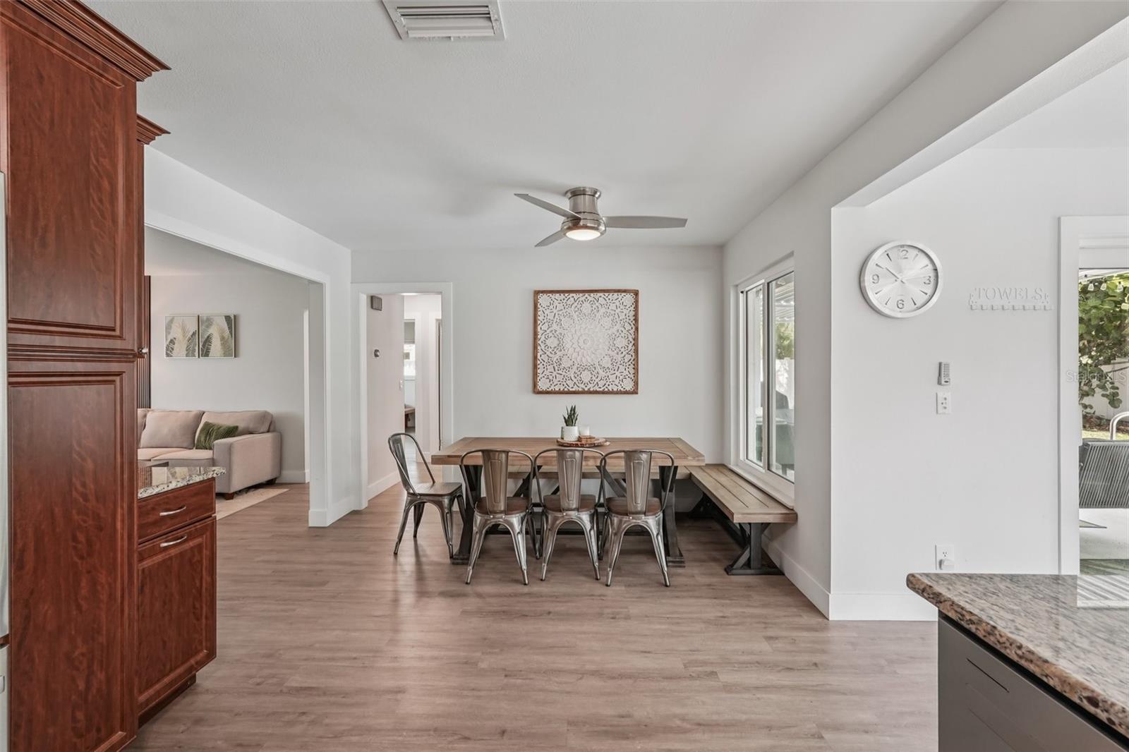 Image 6 of 28 For 1302 Mango Avenue