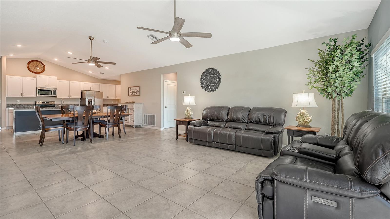 Image 14 of 42 For 5505 Olano Street