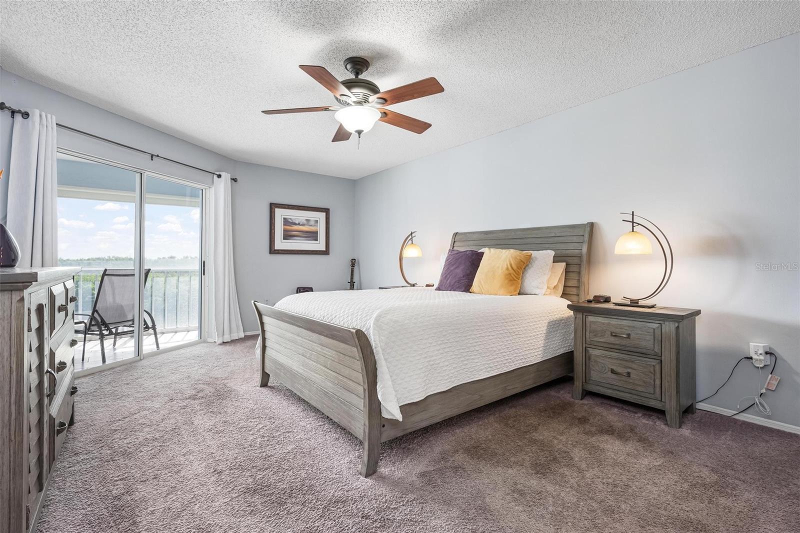 Image 21 of 55 For 1103 Edgewater Circle 1103