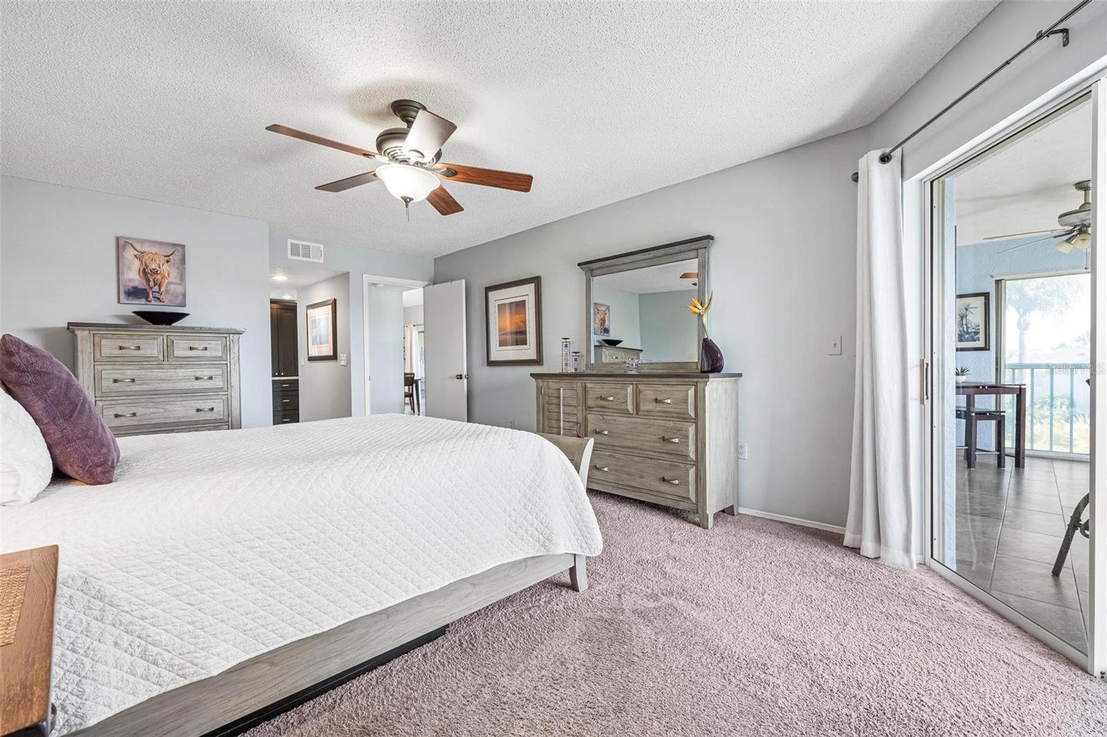 Image 24 of 55 For 1103 Edgewater Circle 1103